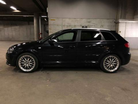Audi Audi A3 QUATTRO Sportback Audi A3 QUATTRO Sportback Noire