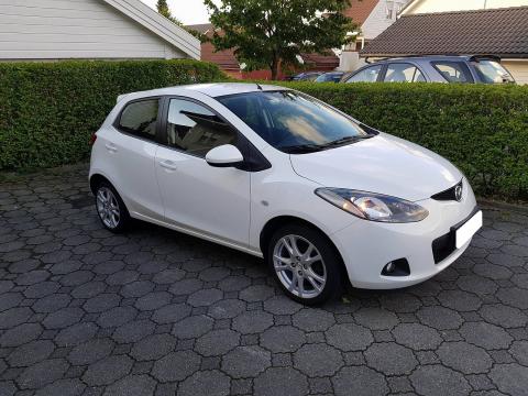 Mazda 2 Berline Blanc
