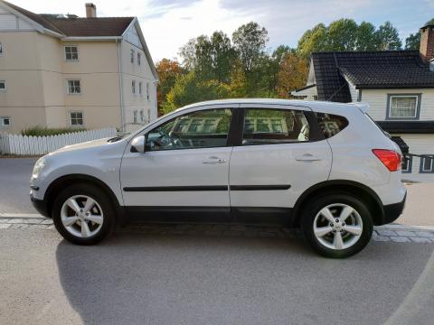 Nissan Nissan Qashqai 2,0 Tekna 4x4 Nissan Qashqai 2,0 Tekna Gris