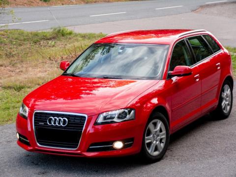 Audi Audi A3 Sportback 2,0 TDI Quattro Rouge Audi A3 Sportback 2,0 TDI Rouge
