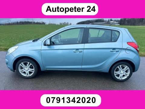 Hyundai i20 1.4  Automatic Bleu