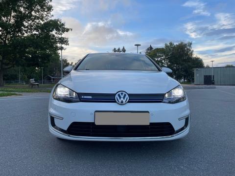 Volkswagen E-GOLF Blanc