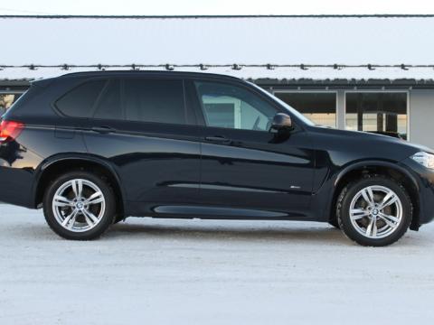 BMW BMW X5 xDrive40d | M-Sport BMW X5 xDrive40d | M-Sport Noire