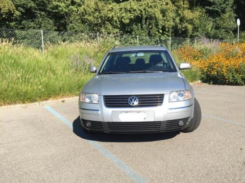Volkswagen Passat Argent Highline - (Prix à discuter)