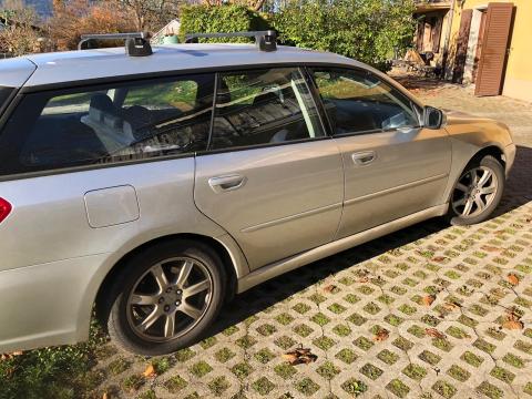 Subaru Legacy Gris