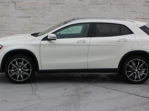 Mercedes-Benz GLA Blanc