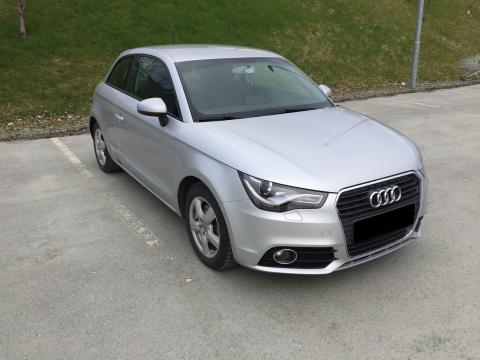 Audi A1 AUDI ..TDI  Gris Année 2010  Gris