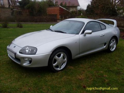 Toyota SUPRA Gris