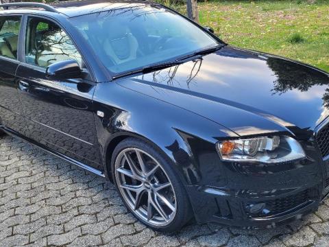 Audi RS4 B7 4.2 V8 Quattro Noire