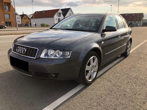 Audi A4 1.8T Quattro Gris