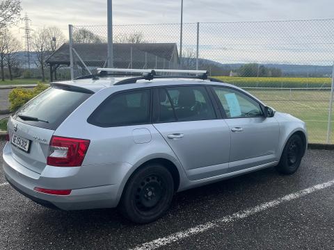 Skoda Octavia 1.6 TDI Gris