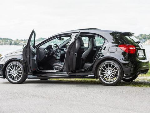 Mercedes-Benz  A-Klasse A180  Mercedes-Benz A-Klasse A180 88 Noire