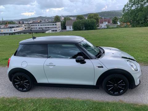 MINI Mini Cooper turbo 1.5 Diesel Mini Cooper turbo 1.5 Diesel Beige