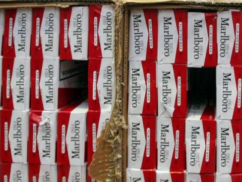 BMW Cigarette Black Devil - Marlboro Rouge et Light- Camel - Philip Morris