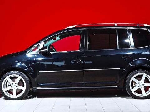 Volvo Volkswagen Touran Automatique Diesel Volkswagen Touran Automatique Diesel Bleu