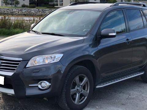 Toyota RAV 4 2.0 D-4D 4x2 Lounge Gris