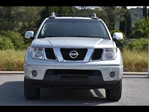Nissan Navara Nissan Navara 2.5 Dci 171ch Double Cab LE Gris