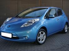 Nissan Leaf Bleu