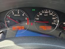 Nissan Pathfinder 7 places Blanc