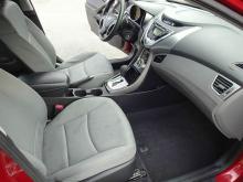 Hyundai Elanra Rouge
