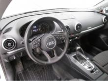 Audi Audi A3 Sportback 1,6 TDI 116CH Sport Audi A3 Sportback 1,6 TDI 116CH Sport Blanc