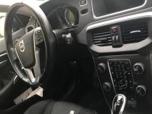 Volvo V40 D3 momentum Bleu