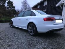 Audi A4 2.0 tdi s line Blanc