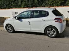 Peugeot 208 1.6L HDI  Allure Blanc