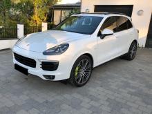 Porsche Cayenne Belle Voiture en suisse  Blanc